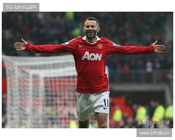 曼联混乱引争议！球迷怒指战术脱节+队内矛盾升级，豪门复兴为何步履维艰？